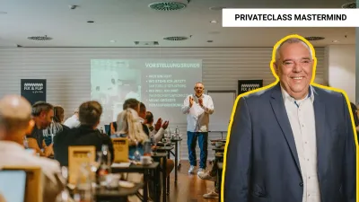 Oliver Fischer auf seiner PrivateClass Mastermind auf Mallorca Strategien für Millionenumsätze im Immobilienhandel auf Mallorca
