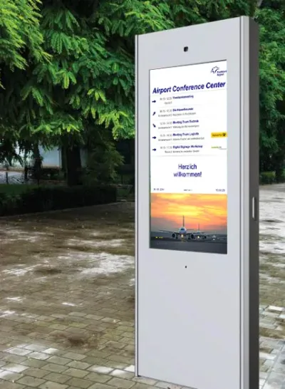 Signage im Außenbereich - Die digitale Outdoor Stele