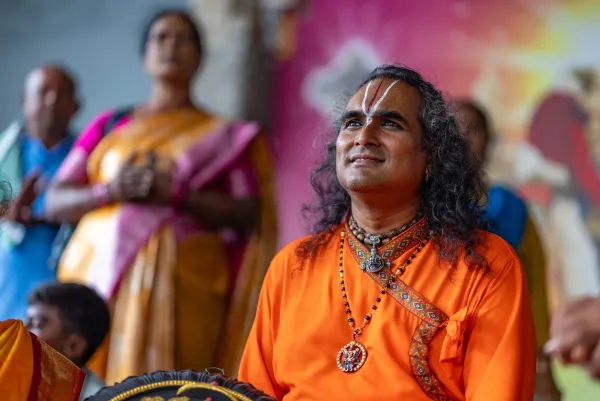 Bhakti Marga Ermutigt Menschen Zu Spiritueller Einheit