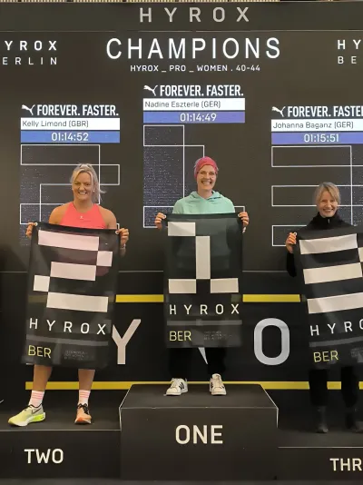 Podium Nadine Eszterle Nadine Eszterle triumphiert beim HYROX Pro Women BERLIN
