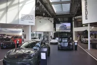 Porsche Zentrum Regensburg©Christoph Ohnweiler Porsche Zentrum Regensburg - Ein Neubau mit Herausforderungen