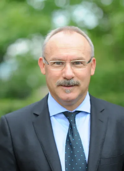 Prof. Dr. Reiner Martin ist Mitgründer und AR-Vorsitzender der MQ result consulting AG MQ result consulting: Kein SchwarzERPeter in Einführungsprojekten