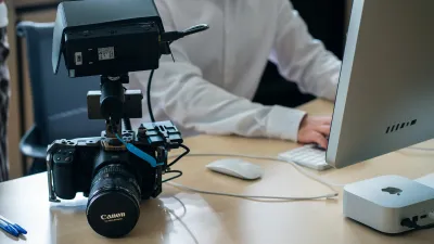 Professionelles Kamera-Setup und digitaler Arbeitsplatz bei Wils Solutions in Vechelde. Wils Solutions startet als Digitalisierungspartner