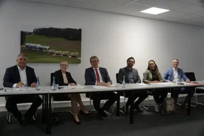 Ralf Beyel, Regina Rosenstock, Stephan Wimmers, Alexander Miller, Lydia Reinhardt, Sebastian Römer Ohne Industrie fehlt hier was - Initiative In|du|strie Bonn/Rhein-Sieg untermauert Bedeutung der Industrie für die Region mit Zahlen - Daten - Fakten