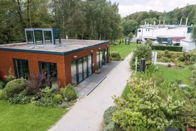 Trauerhalle und Krematorium (c) Rhein-Taunus-Krematorium - frei zur redaktionellen Nutzung Tag der offenen Tür im Rhein-Taunus-Krematorium am 6. September 2025