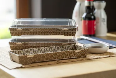 Tray2Go ist auch in der bedruckten Zen-Version erhältlich. Sabert launcht recycelbares und multifunktionales Tray2Go