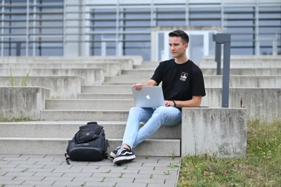 Trotz Volljährigkeit bei den Eltern mitversichert. Studium oder Berufsausbildung - trotz Volljährigkeit bei Eltern mitversichert