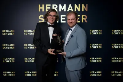 Julian Fuchs triumphiert mit dem Excellence Award