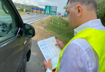 Urlaubsfahrt mit Hindernissen: Was ist beim Unfall zu tun?