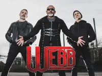 Verneigen sich vor ihren Vorbildern; WEBB WEBB - "Nights in White Satin"