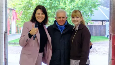 v.l.n.r.: Nicolett Menge, Christoph Hess, Laura Tröger Mit 75 auf Instagram vorne mit dabei: Wie Christoph Hess, Laura Tröger und Nicolett Menge den Reitsport digital vereinen