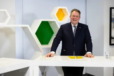 Vorstandsvorsitzender Patrick Döring blickt auf das Geschäftsjahr der Wertgarantie Group. Geschäftszahlen zeigen Kaufzurückhaltung und Kundentreue