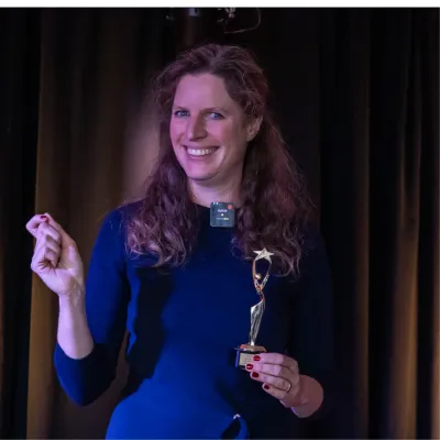 Vortragsrednerin Daniela Landgraf_Gewinnerin des "Du hast uns sehr berührt" Awards Zwischen Wahl und Wandel - in Politik und Unternehmen