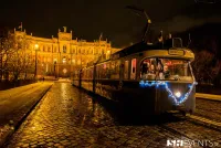 Weihnachtsfeier in der EventTram in München Weihnachtsfeier München: Ideen für einzigartige Events