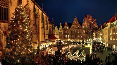Weihnachtsmarkt in Münster an der Lambertikirche im Herzen der Stadt Münsters Weihnachtsmärkte starten am 24. November Oberbürgermeister Tilman Fuchs & „6-Zylinder“ Märkte
