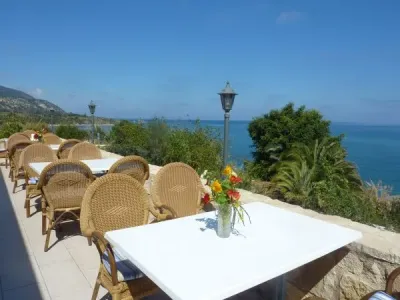 Weiterbildung und Erholung lassen sich sehr gut z.B im Aphrodite Beach Hotel auf Zypern verbinden Bildungsurlaub an fantastischen neuen Seminarstandorten