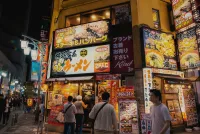 Yves Wellauer entdeckt Tokios geheime Ramen-Bars abseits der Touristenpfade