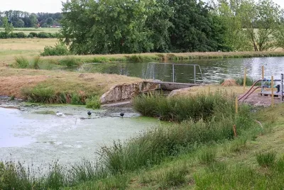 Gewässer von Schlamm und Schadstoffen befreien